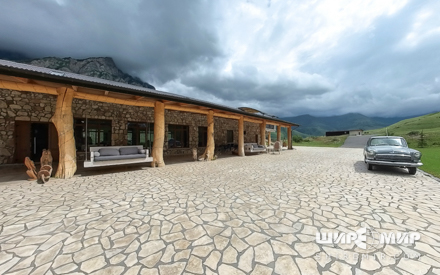 На территории