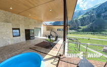 Шале с бассейном